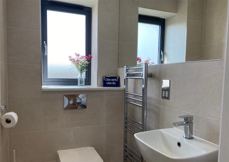 This is the bathroom at Galwad y Mor, Broad Haven