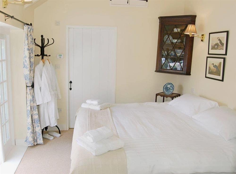Double bedroom (photo 2) at Game Larder Cottage in Washaway, near Bodmin, Cornwall