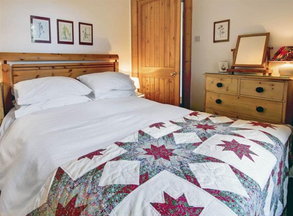 Comfortable double bedroom at Garden Cottage in Linlithgow, near Edinburgh., West Lothian