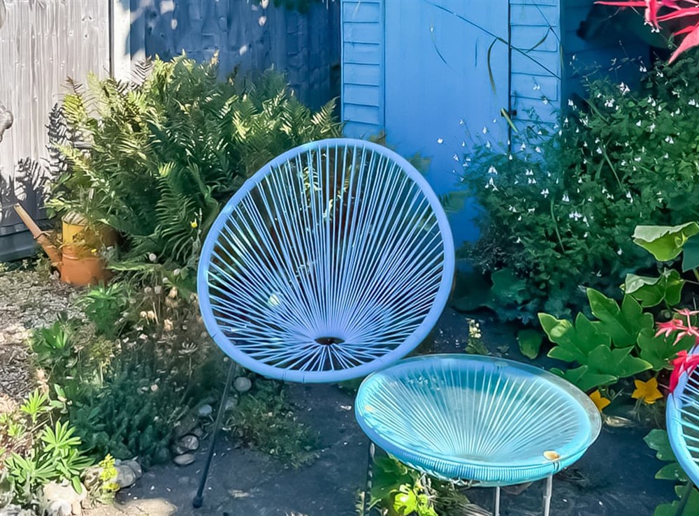 Sitting-out-area at Garden Cottage in Pakefield, near Lowestoft, Suffolk