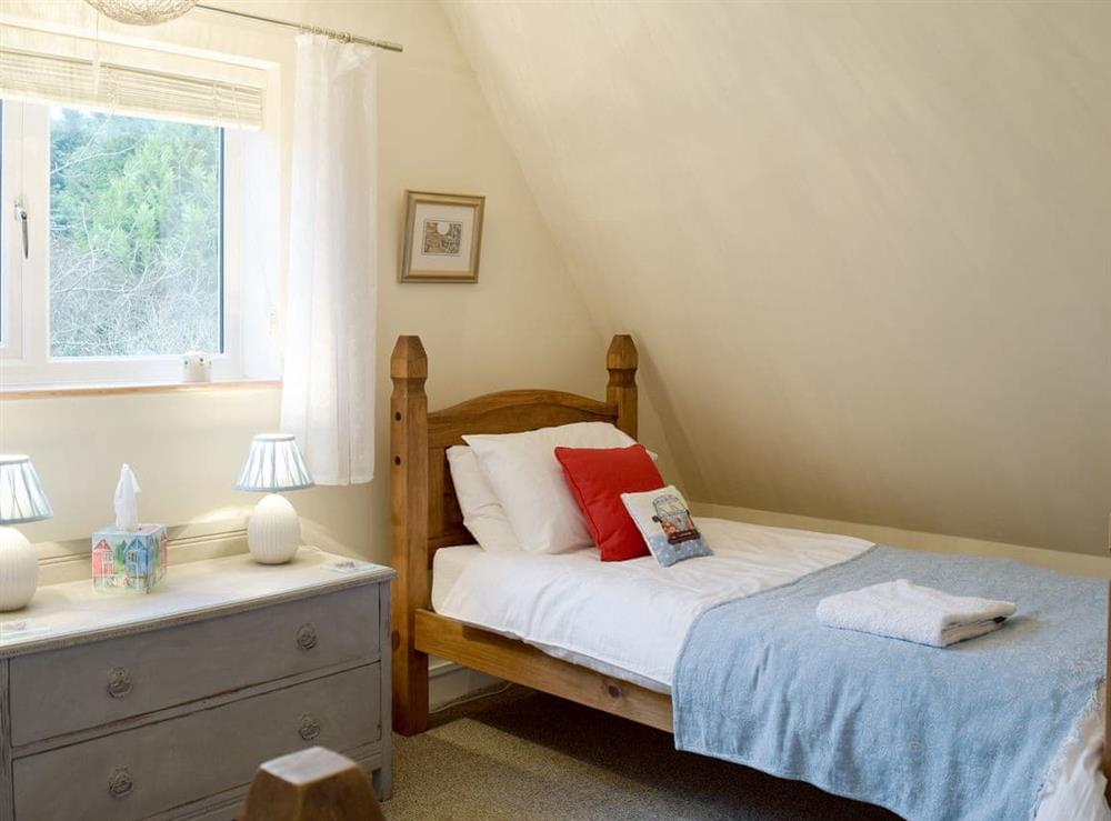 Lovely twin bedroom at Garden Cottage in Wangford, near Southwold, Suffolk, England