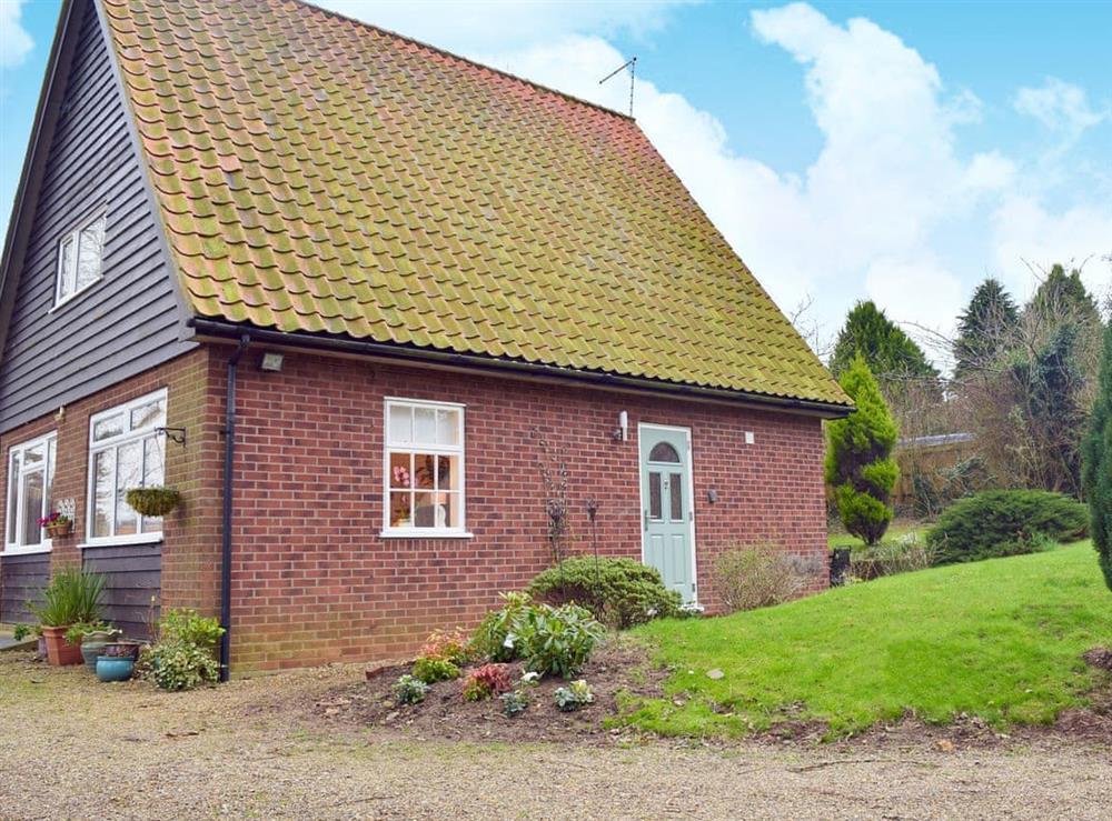 Pretty detached holiday home at Garden Cottage in Wangford, near Southwold, Suffolk, England
