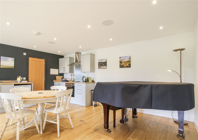 Dining room at Garden Cottage, Wellington Heath near Ledbury
