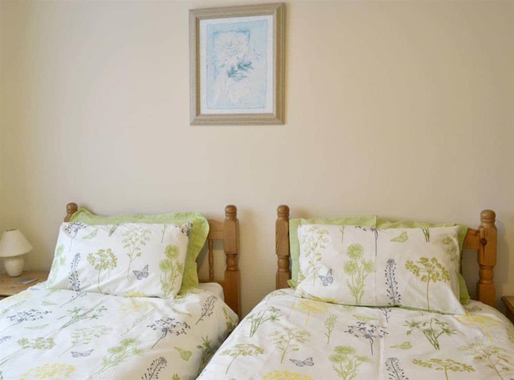 Airy twin bedroom at Garden Farm Cottage in Ilam, Nr Ashbourne, Derbyshire., Staffordshire