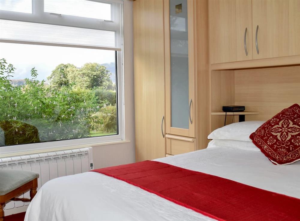 Comfortable double bedroom at 7 Badgers Rake, 