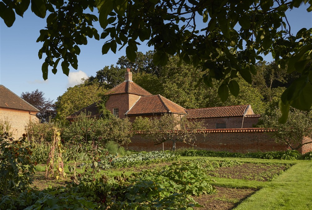 Garden House, originally the home of the head gardener, with its own private garden (photo 3) at Garden House, Wolterton