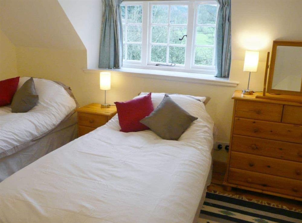 Twin bedroom at Gardeners Cottage in Watermillock, near Ullswater, Cumbria