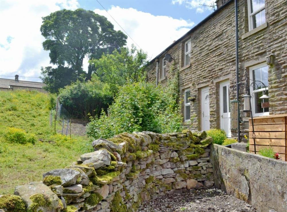 Terraced holiday property at Gardenwell Cottage in Burtersett, near Hawes, North Yorkshire