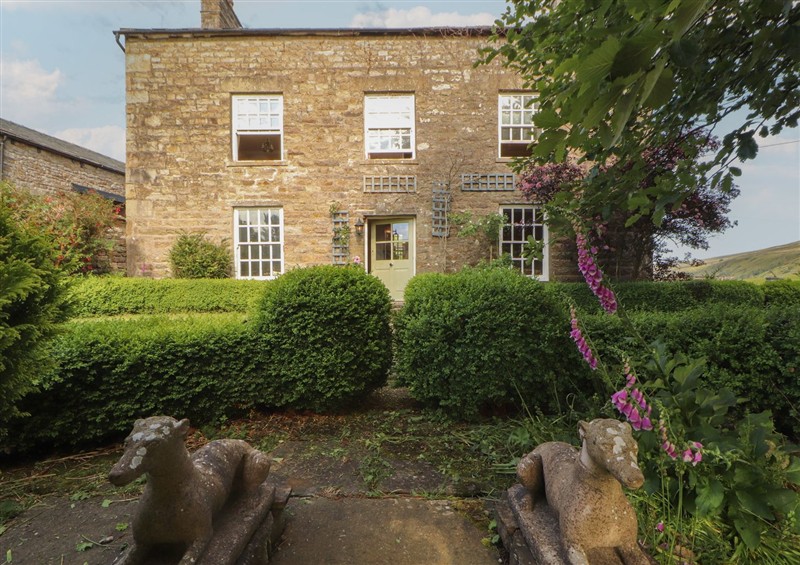 Enjoy the garden at Garsdale Foot, Sedbergh