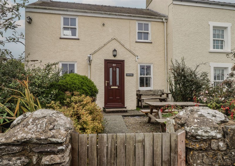 The setting at Garth Cottage, St Davids