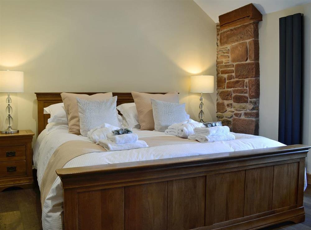 Sumptuous double bedroom at Garth Cottage, 