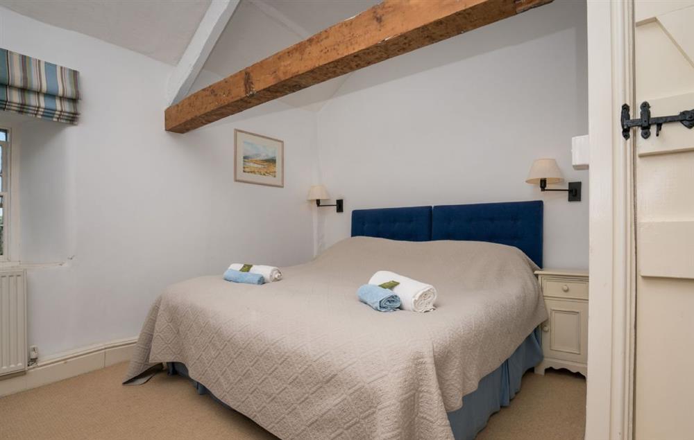 Twin/double bedroom with 3’ zip and link beds which can be converted into a 6’ at Garth Iwrch, Bodnant Estate