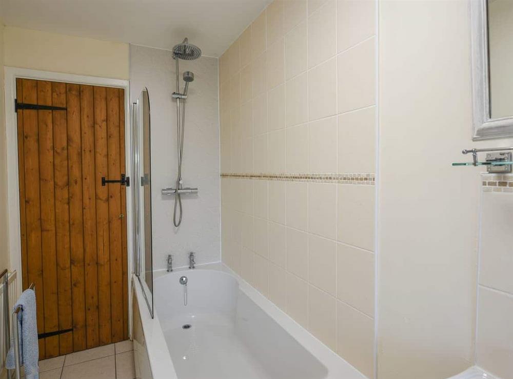 Bathroom at Garth Ucha in Llanyblodwel, Shropshire