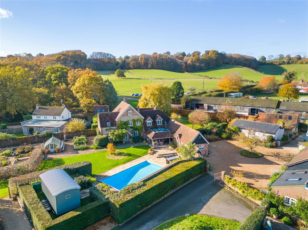 Gate Street, a unique location in the Surrey Hills