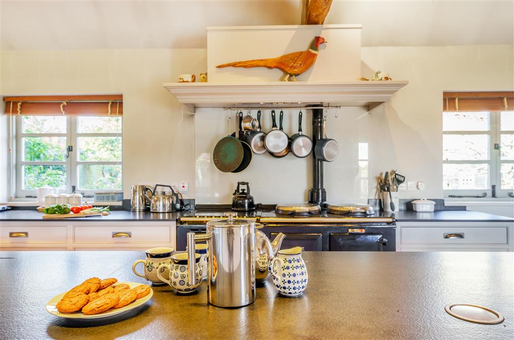 The kitchen offers plenty of space for meal preparation (photo 2) at Gate Street Farm House, Bramley, Guildford