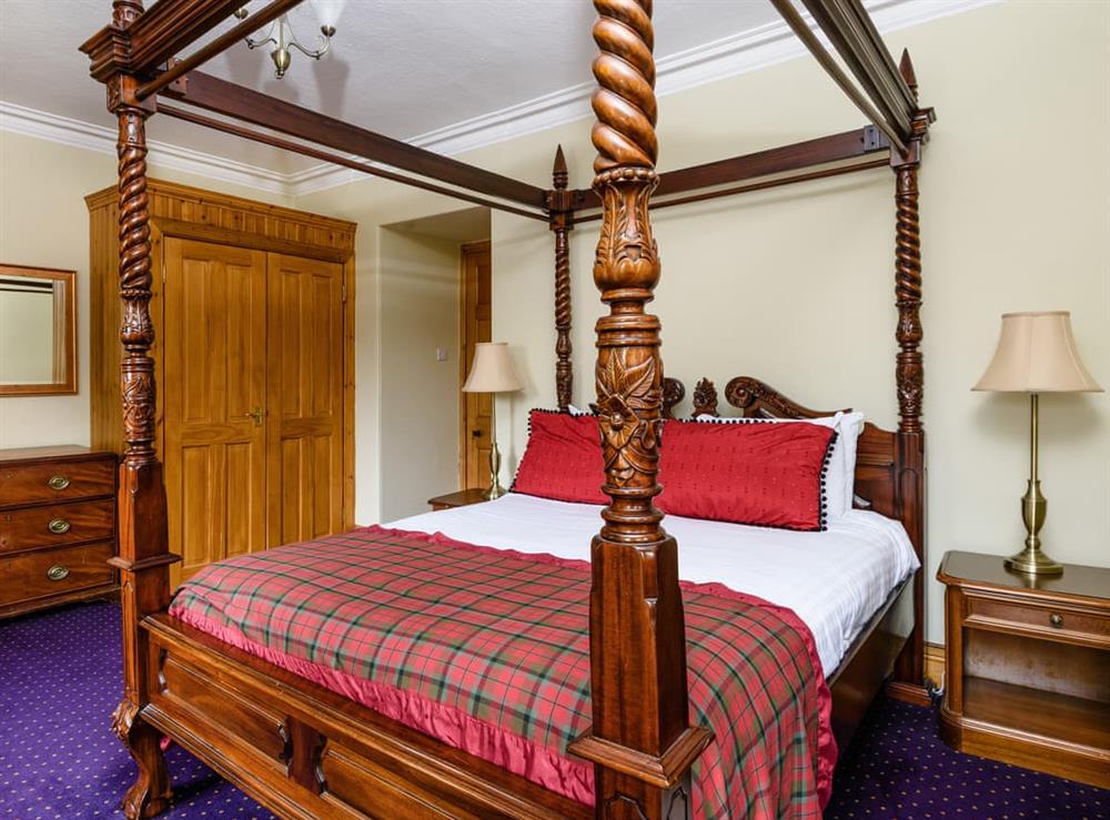 Double bedroom (photo 3) at Gatehouse Lodge in Pitlochry, Perthshire