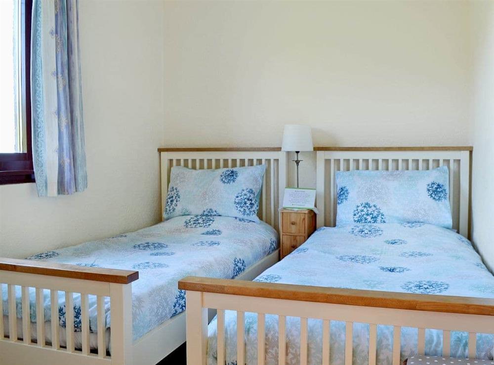 Twin bedroom at Gean Cottage in Rumbling Bridge, near Kinross, Kinross-Shire