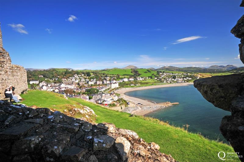 Criccieth Castle with views of Snowdonia and the Cardigan bay coastline at Gelli Gron 4 bed, Criccieth