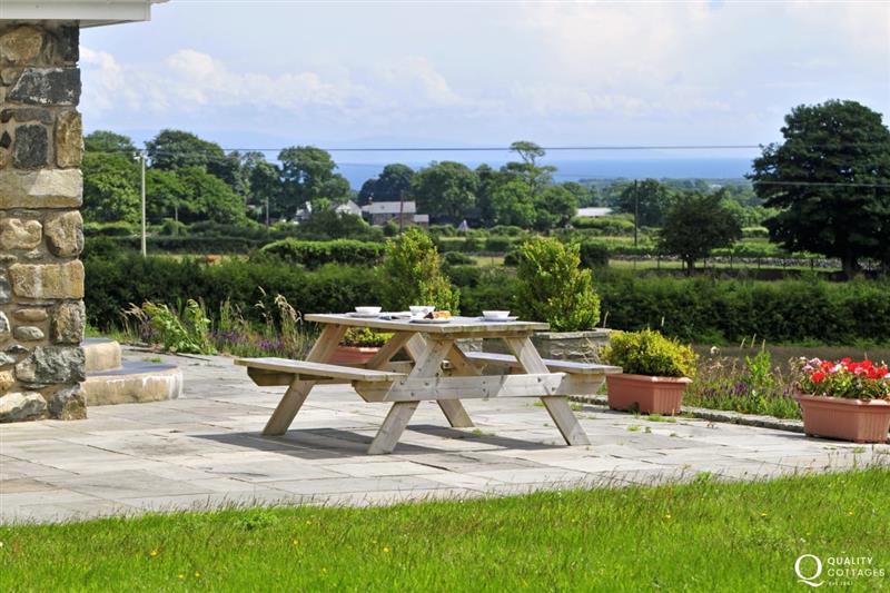 View at Gelli Gron 4 bed, Criccieth