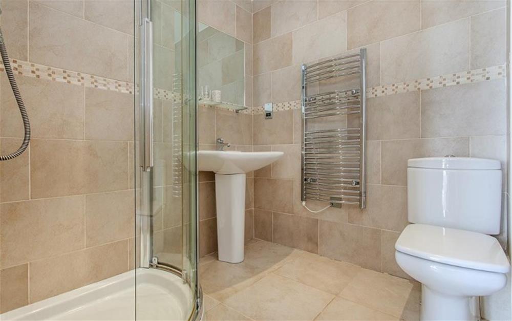 Bedroom 1 en suite shower room at Genoa in Salcombe