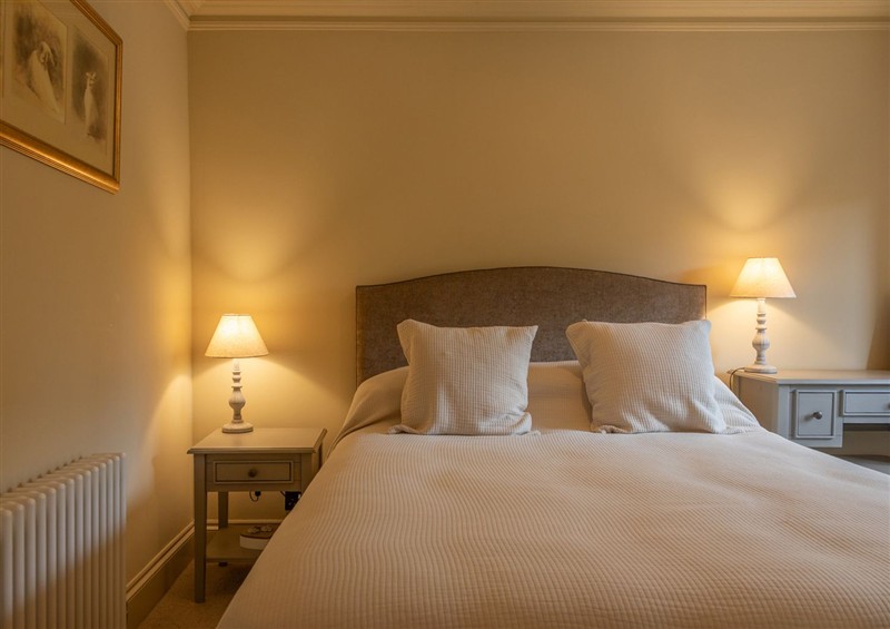 One of the 4 bedrooms (photo 2) at George House, Dartmouth