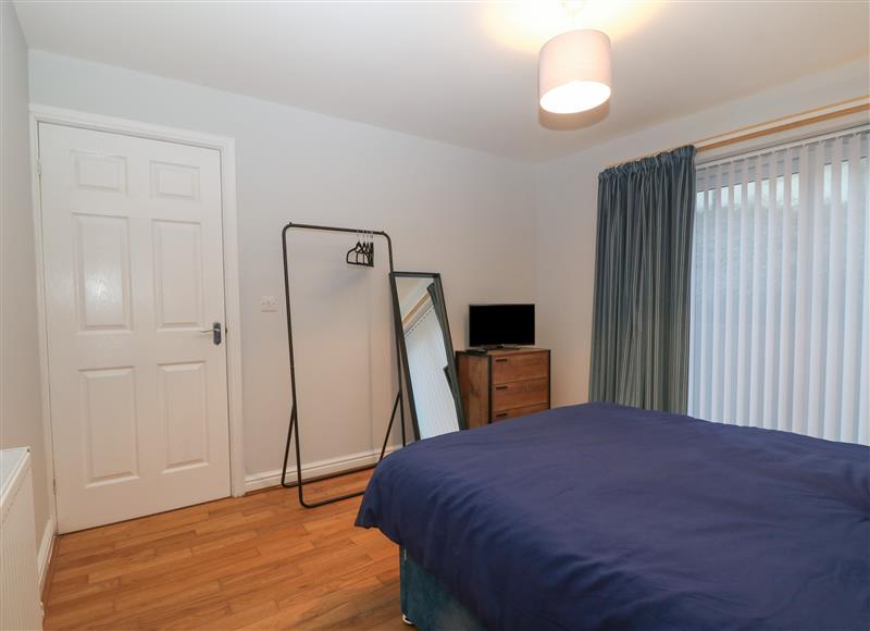 One of the 2 bedrooms (photo 2) at Ger Y Lli, Rhosneigr
