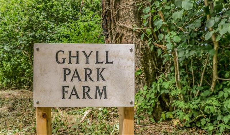 The setting around Ghyll Park Farm at Ghyll Park Farm, Horam