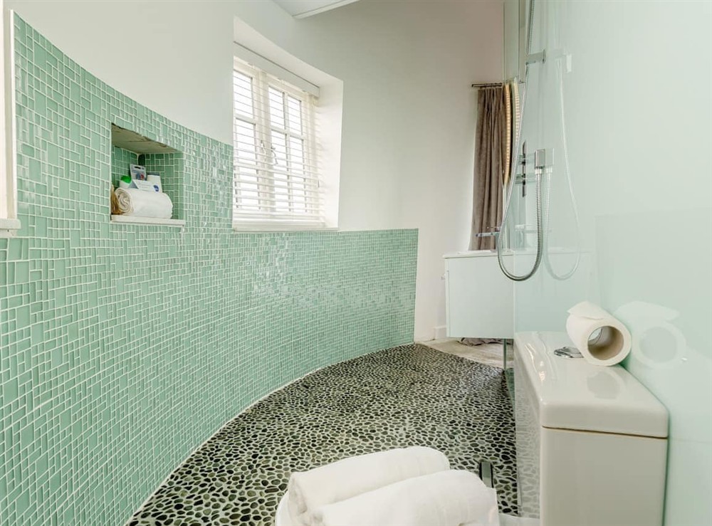 En-suite at Gibbett Mill in Chester, Cheshire