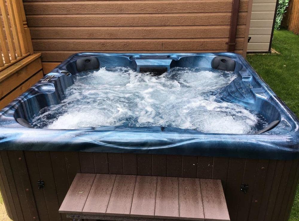 Hot tub (photo 3) at Gingerbread Lodge in Wilberfoss, North Yorkshire