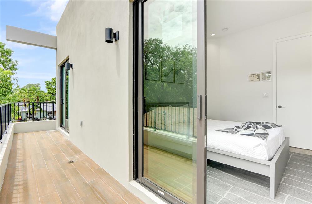 Gladeview House