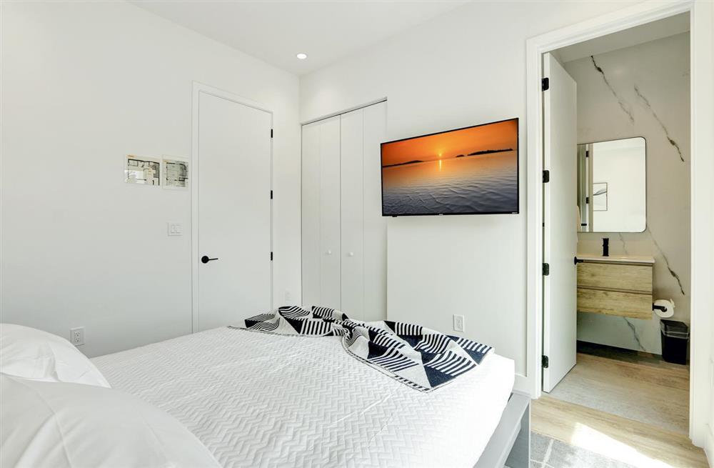 Gladeview House