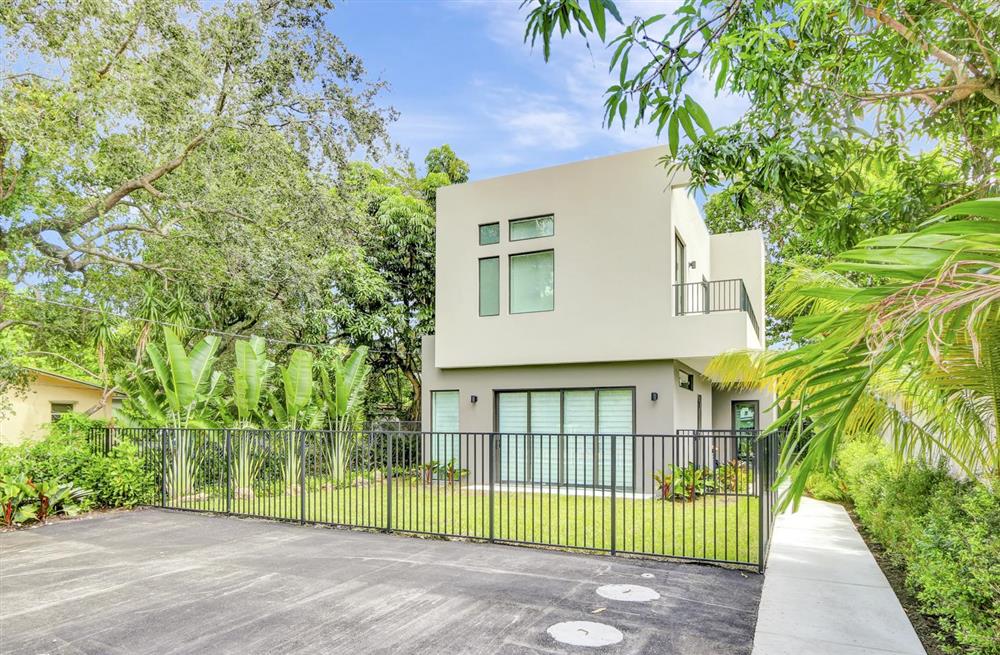 Gladeview House