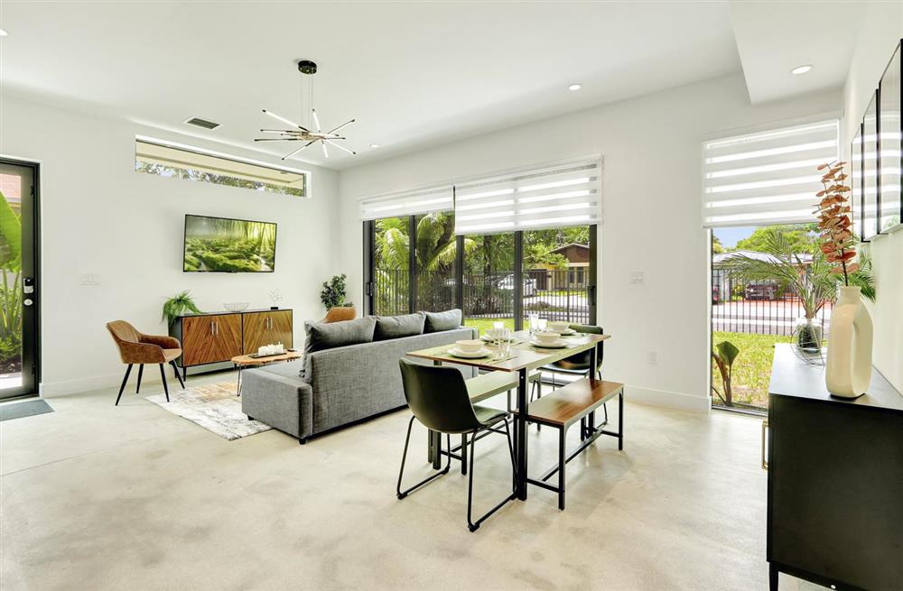 Gladeview House