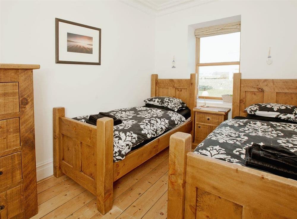 Twin bedroom (photo 3) at Glan-y-Mor in Trearddur Bay, Anglesey, Gwynedd