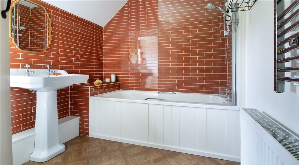 The bathroom at Glan Yr Afon in Dolwyddelan, Gwynedd