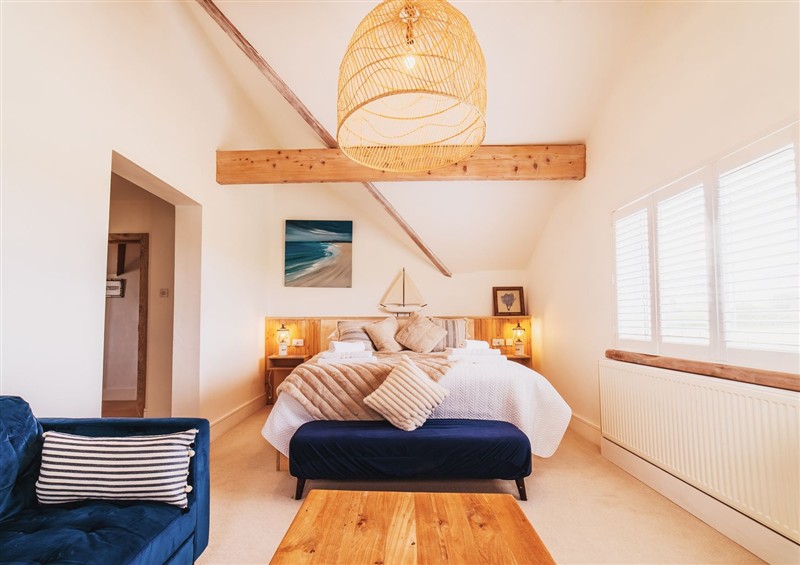One of the 5 bedrooms (photo 3) at Glanllyn Bach, Rhosneigr