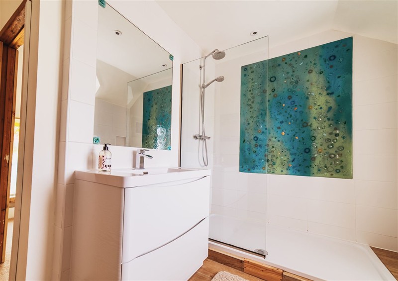 The bathroom (photo 3) at Glanllyn Bach, Rhosneigr