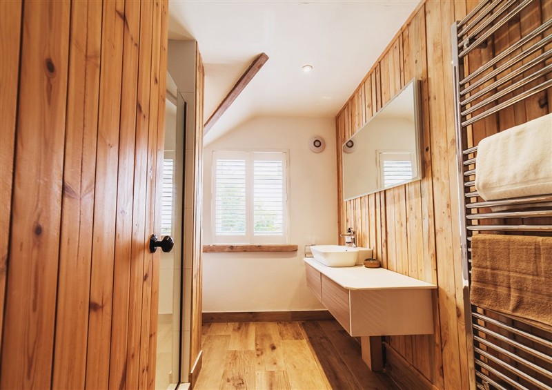 The bathroom (photo 6) at Glanllyn Bach, Rhosneigr