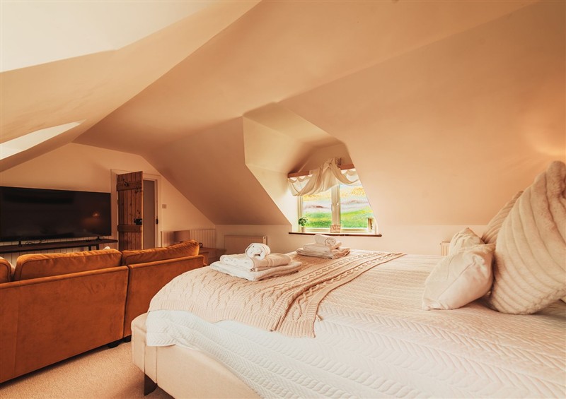 This is a bedroom at Glanllyn Bach, Rhosneigr
