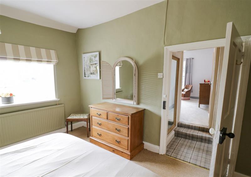 One of the bedrooms (photo 2) at Glapthorn Manor, Glapthorn near Oundle
