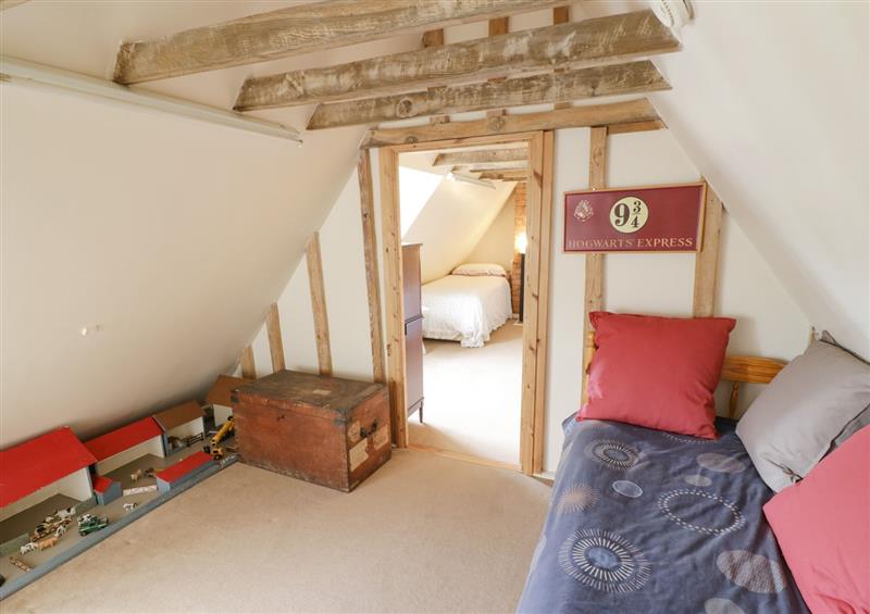 This is a bedroom (photo 5) at Glapthorn Manor, Glapthorn near Oundle