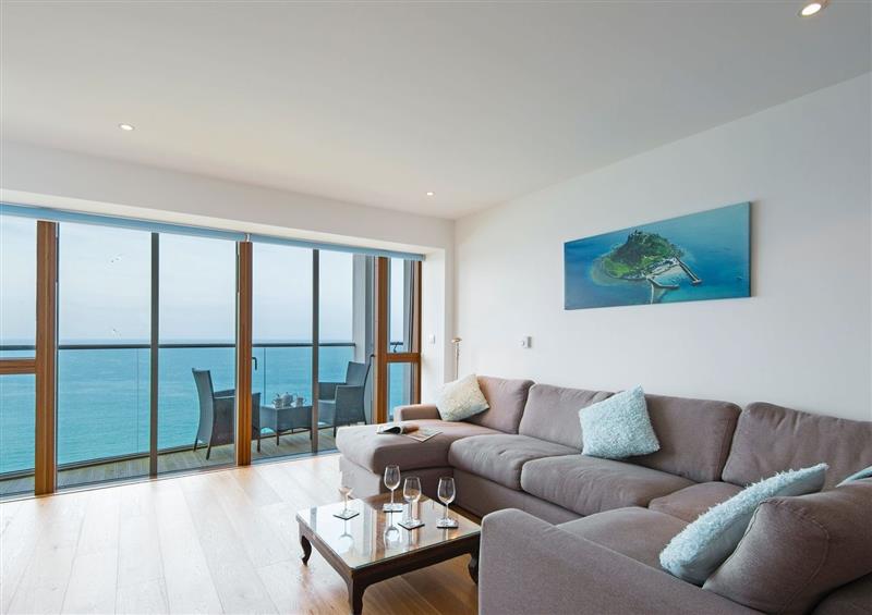 Relax in the living area at Glas Mor, Carbis Bay