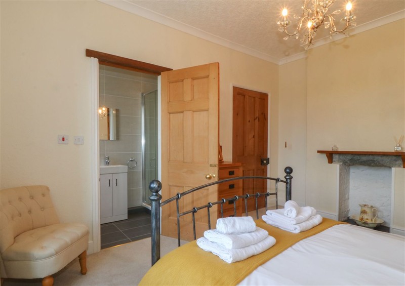 This is a bedroom (photo 2) at Glasfryn, Llandwrog