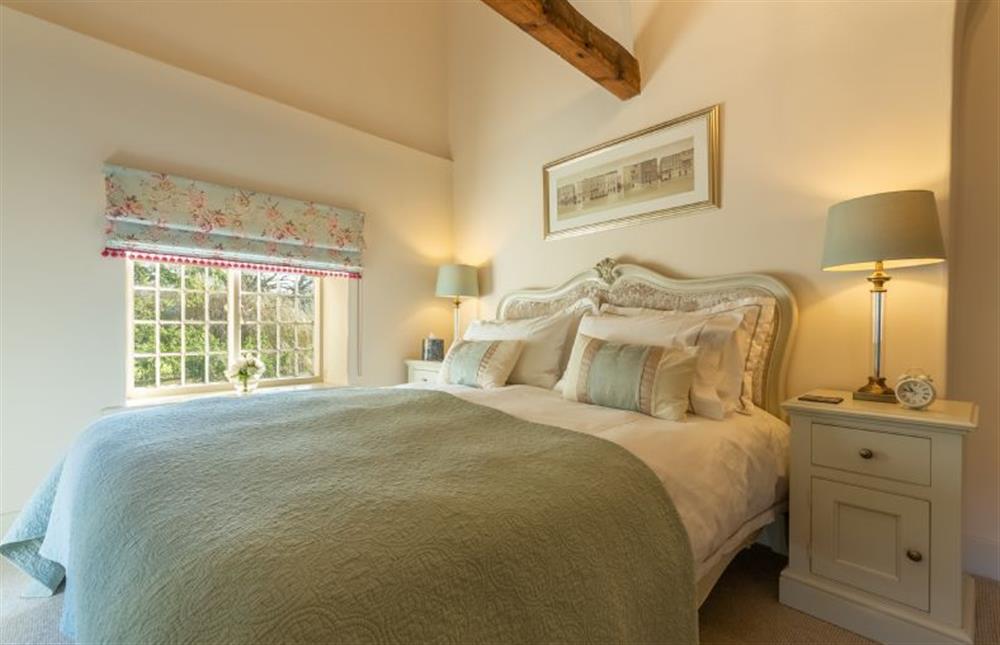First floor: Lovely duel aspect master bedroom (photo 2) at Glaven Cottage, Letheringsett near Holt