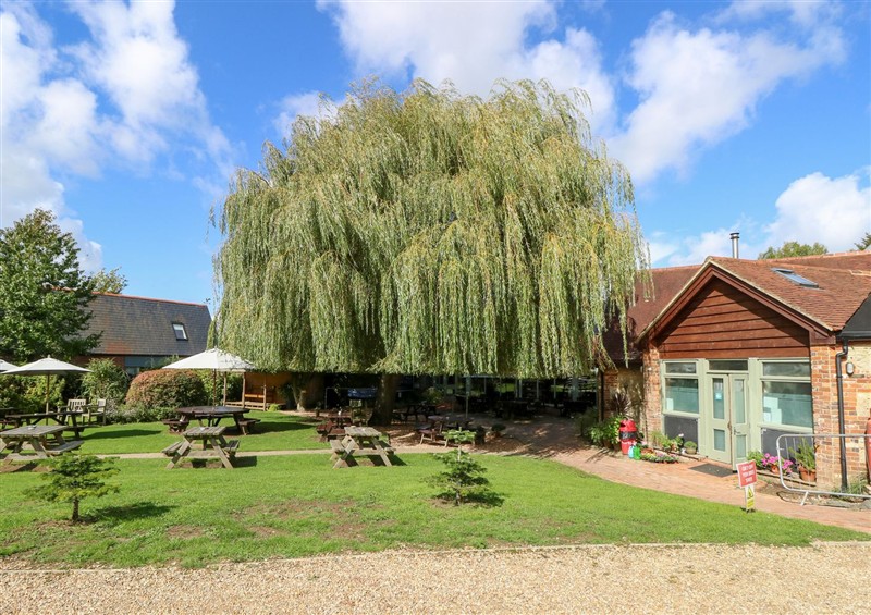 Outside (photo 9) at Glebe Garth, Chale near Niton