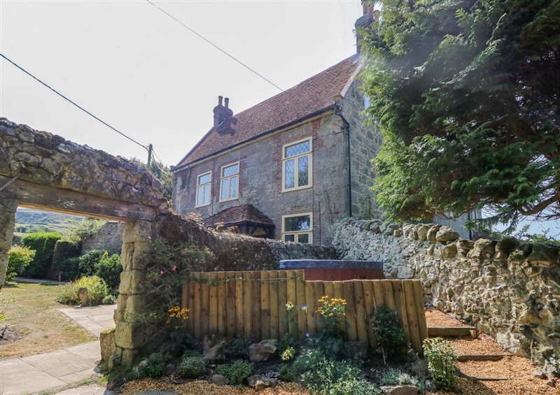 The setting at Glebe Garth, Chale near Niton