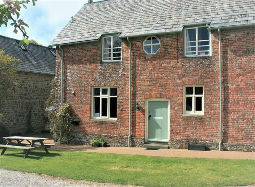 Attractive semi-detached holiday cottage at The Mews, 