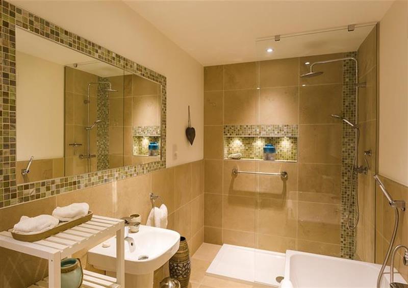 Bathroom at Glen Bank, Ullswater
