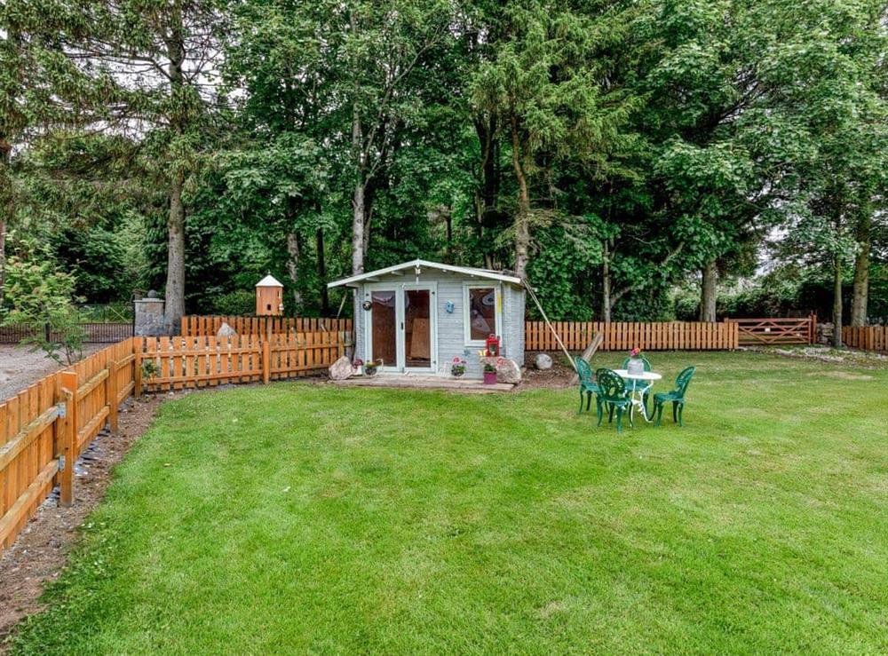 Summerhouse at Glen Nevis Cottage in Banchory, Aberdeenshire