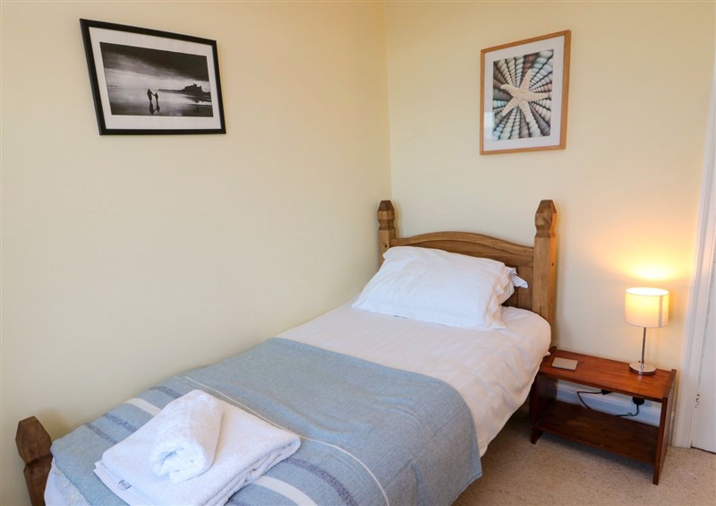 One of the 3 bedrooms (photo 2) at Glenavon, Seahouses